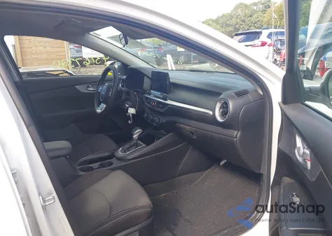 2023 Kia Forte Lxs z USA, uszkodzony, nr VIN 3KPF24AD4PE645247